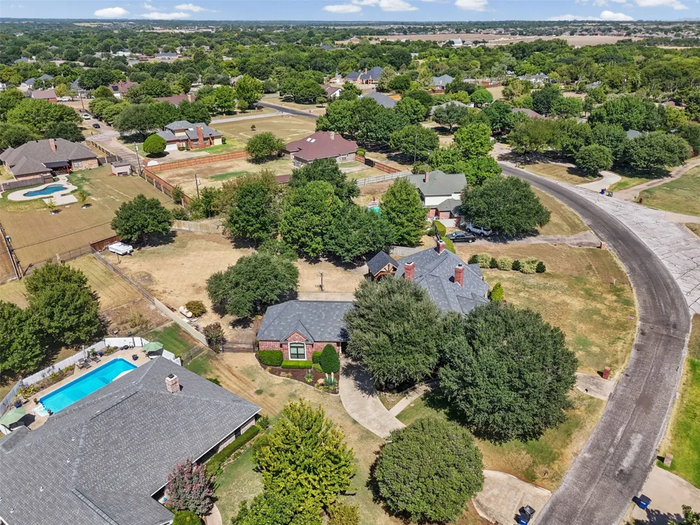 441 Country Ridge Lane Red Oak, TX 75154