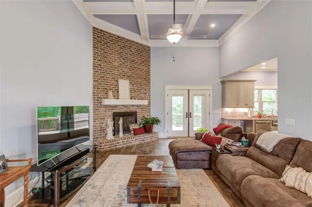 624 Skyland Drive Hoschton, GA 30548