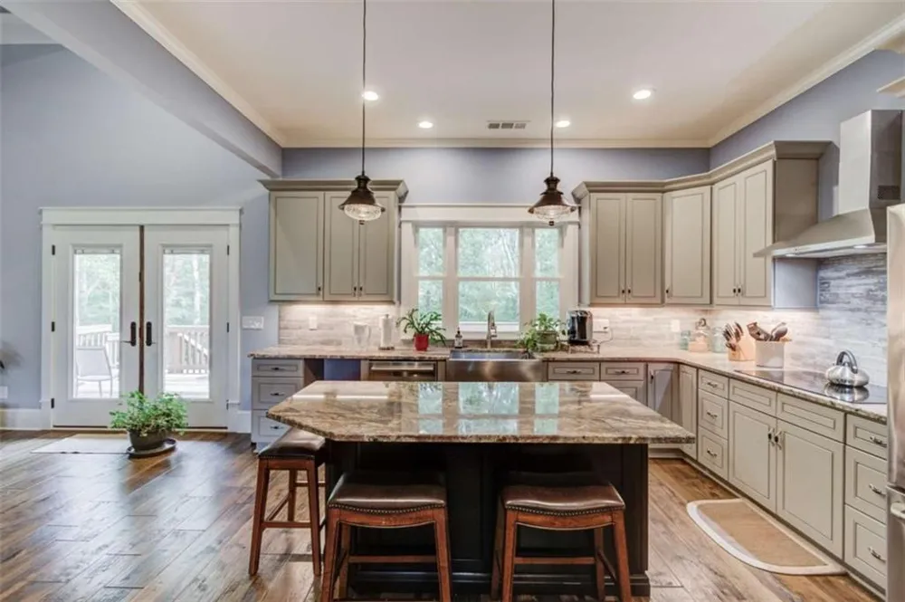 624 Skyland Drive Hoschton, GA 30548