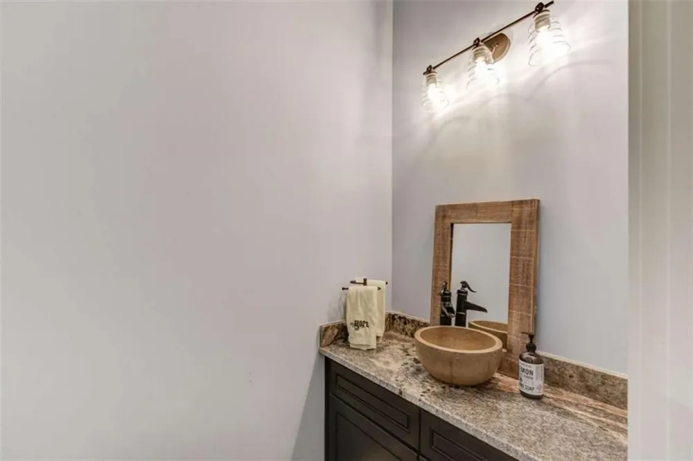 624 Skyland Drive Hoschton, GA 30548