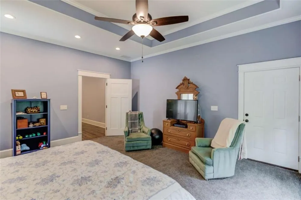 624 Skyland Drive Hoschton, GA 30548