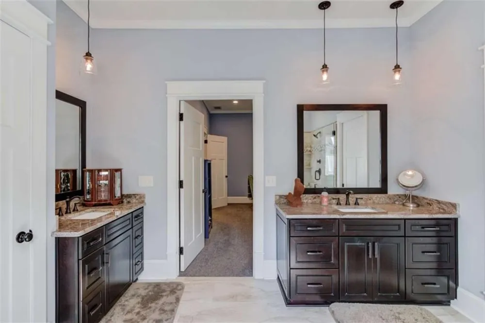 624 Skyland Drive Hoschton, GA 30548