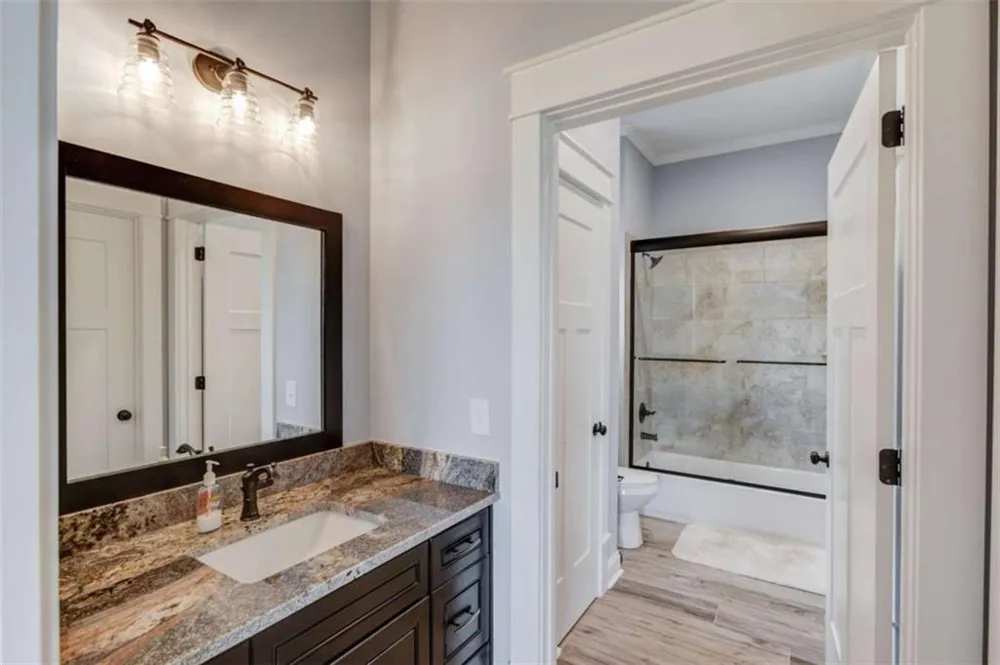 624 Skyland Drive Hoschton, GA 30548