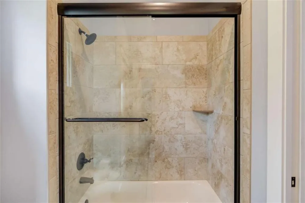 624 Skyland Drive Hoschton, GA 30548