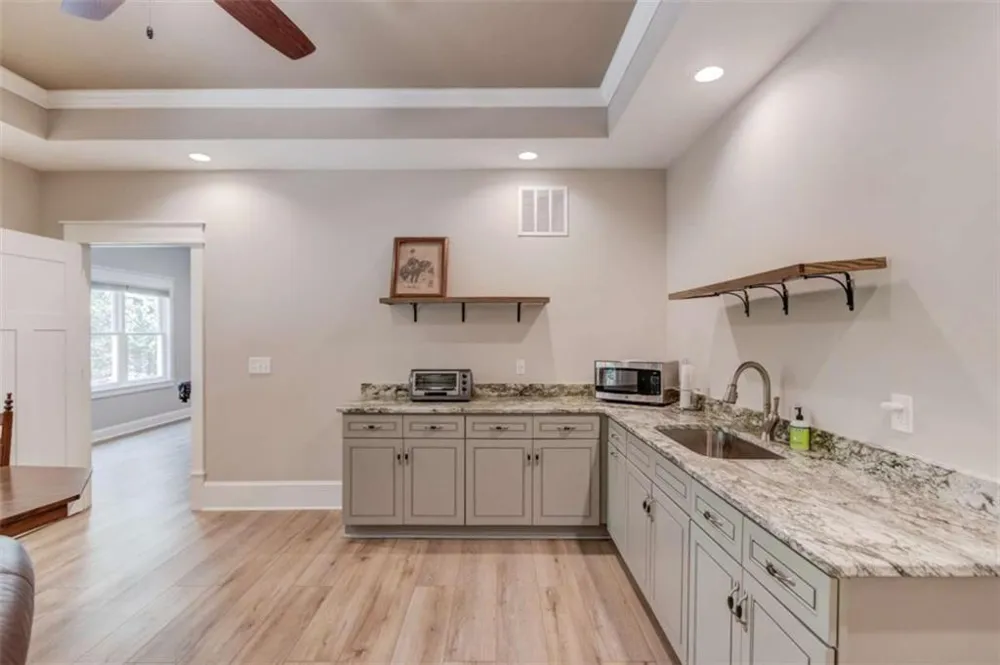 624 Skyland Drive Hoschton, GA 30548