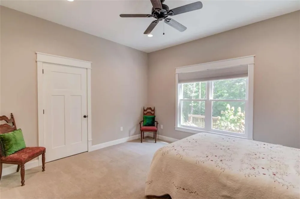 624 Skyland Drive Hoschton, GA 30548