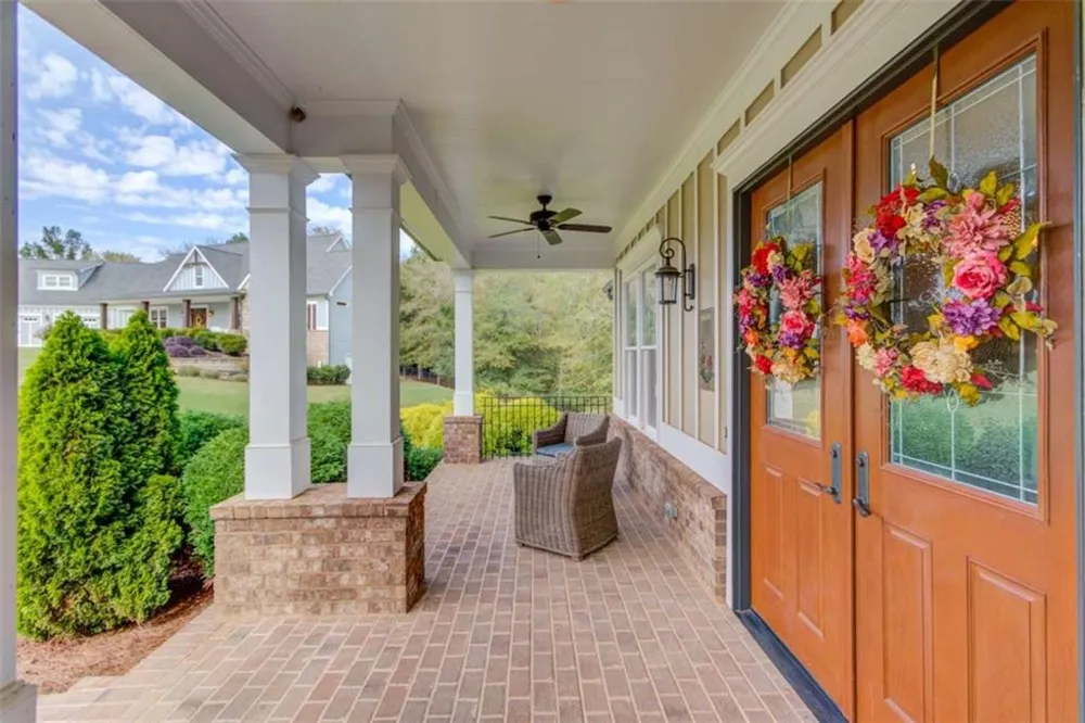 624 Skyland Drive Hoschton, GA 30548