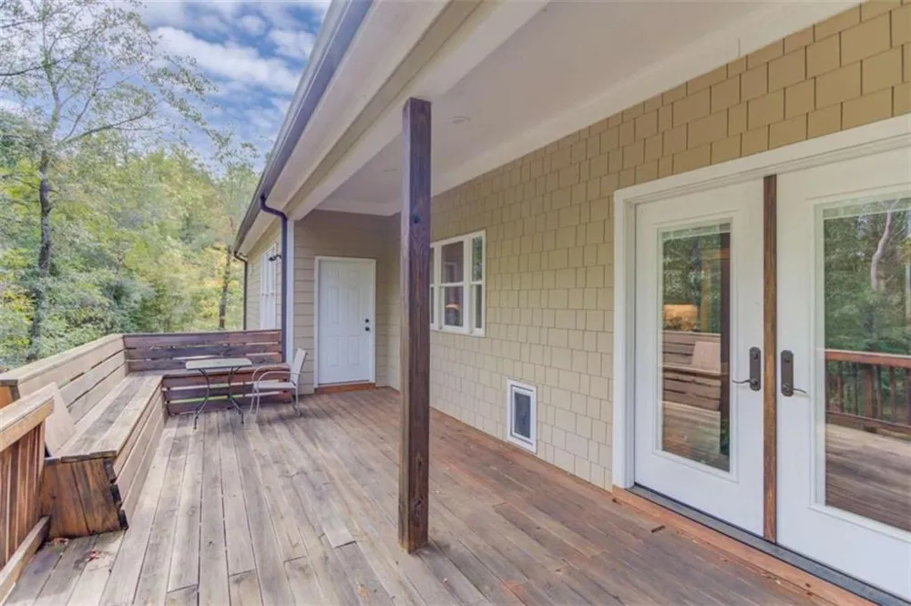 624 Skyland Drive Hoschton, GA 30548