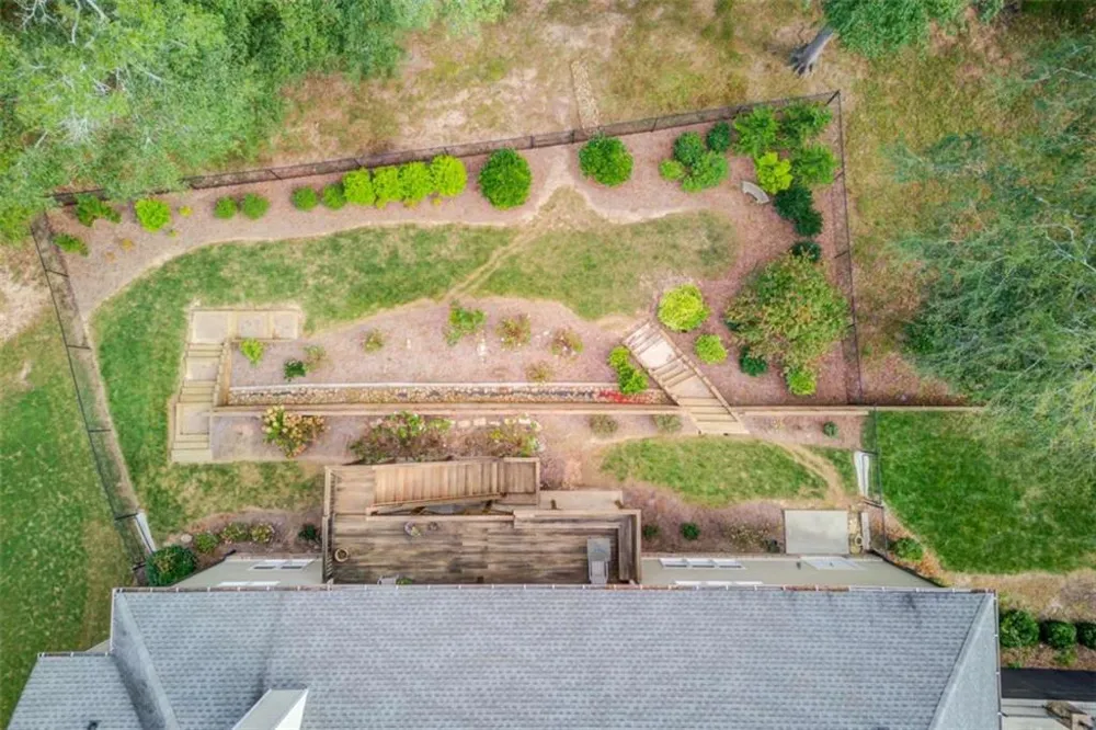 624 Skyland Drive Hoschton, GA 30548
