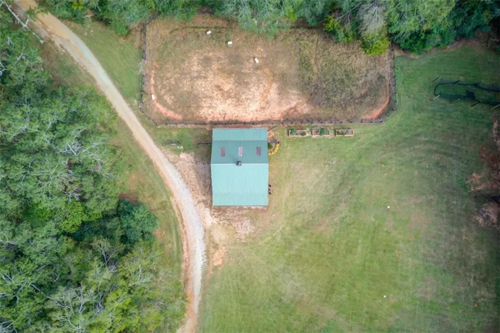 624 Skyland Drive Hoschton, GA 30548