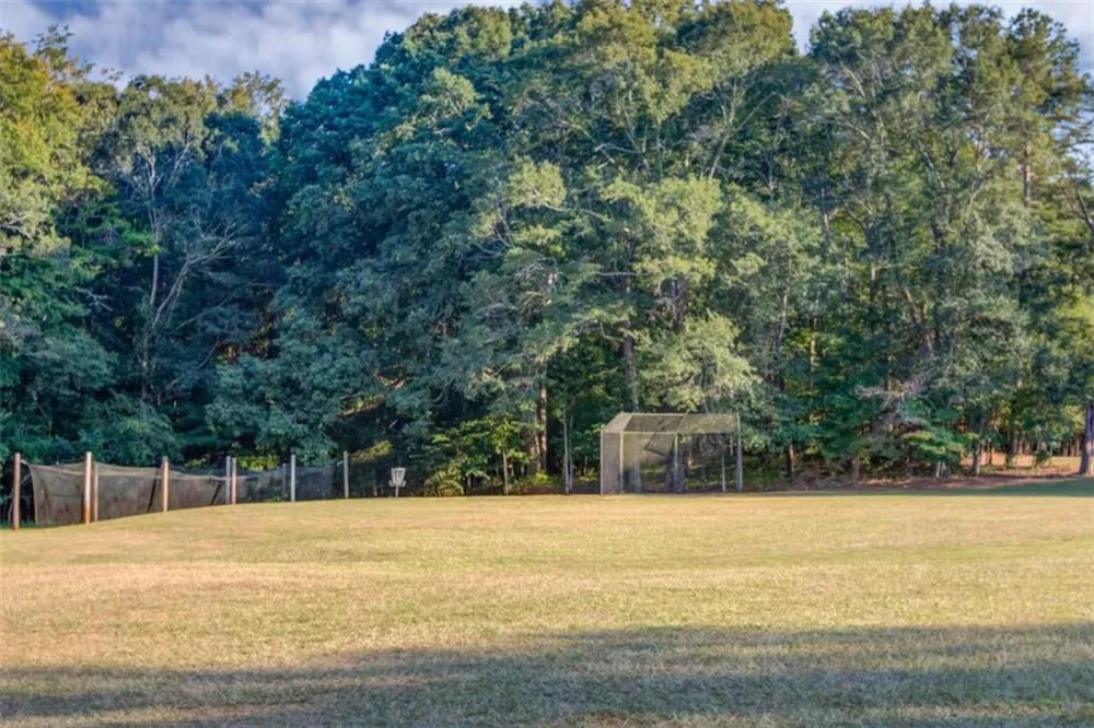 624 Skyland Drive Hoschton, GA 30548