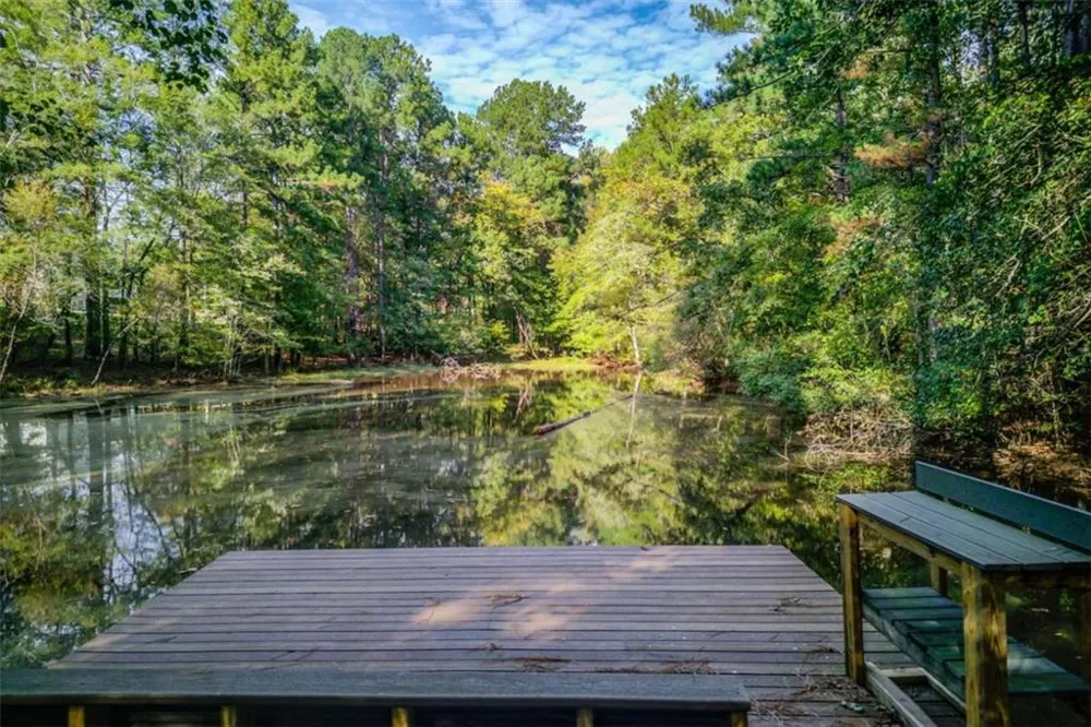 624 Skyland Drive Hoschton, GA 30548