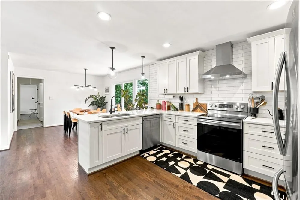2934 Lynda Place Decatur, GA 30032
