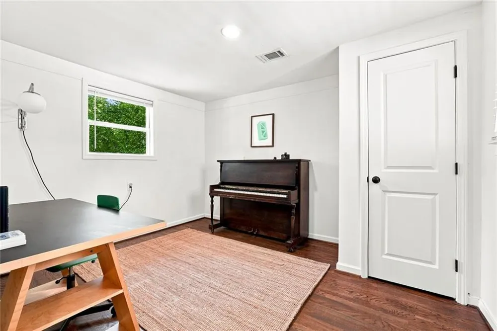2934 Lynda Place Decatur, GA 30032