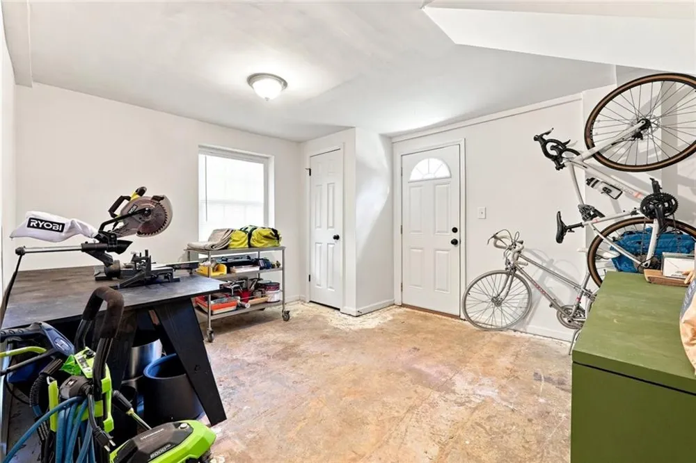2934 Lynda Place Decatur, GA 30032