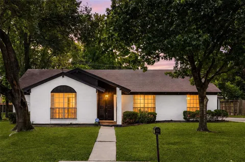 7231 Ridge Oak Drive