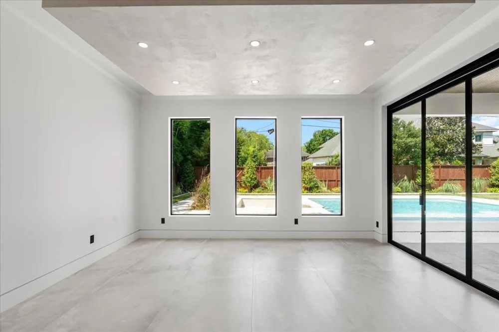 827 Bunker Hill Road Houston, TX 77024