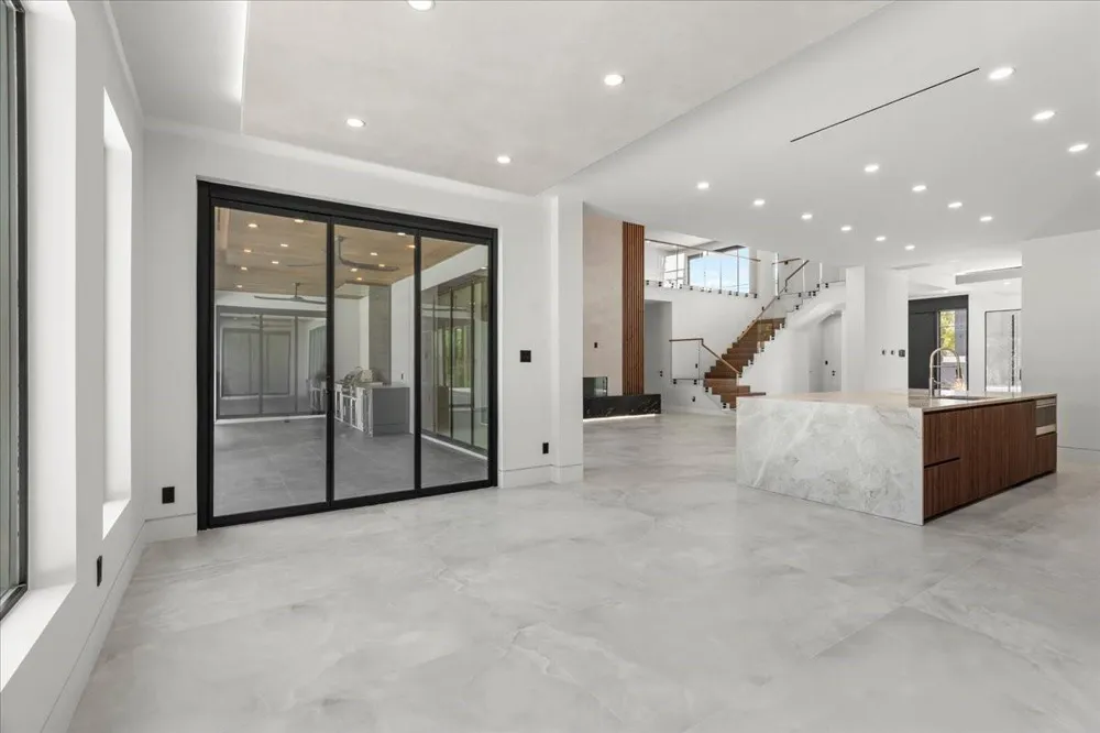 827 Bunker Hill Road Houston, TX 77024