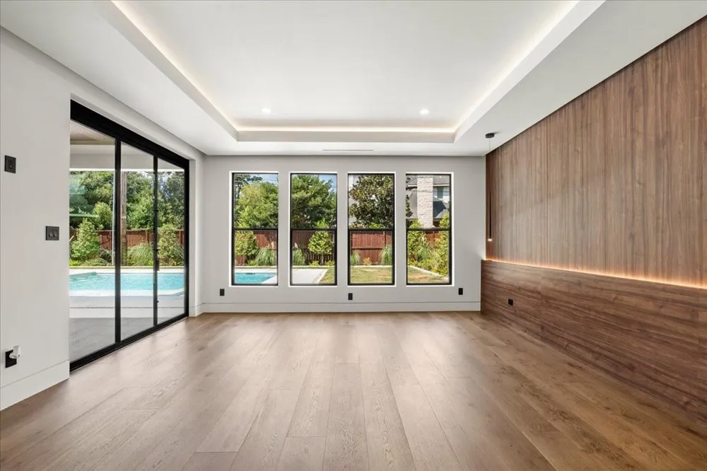 827 Bunker Hill Road Houston, TX 77024