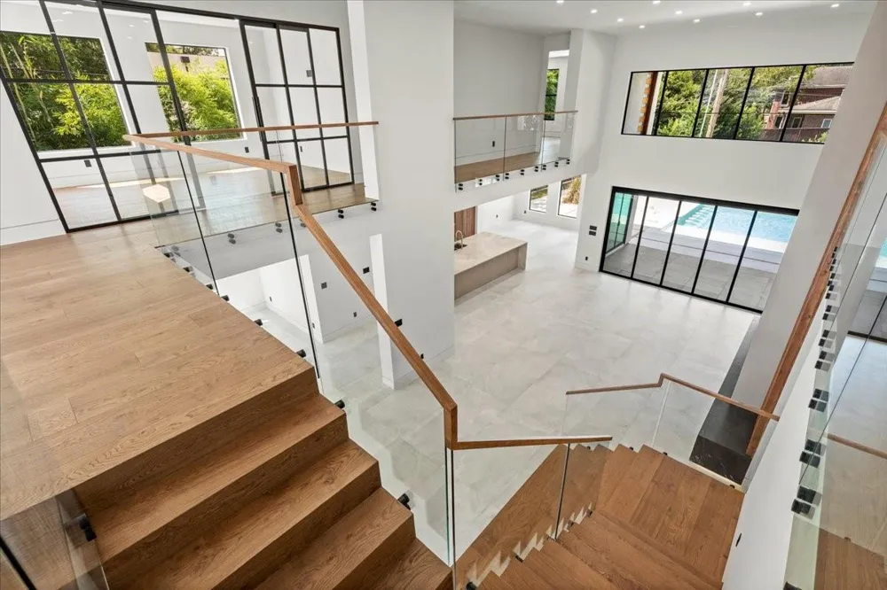 827 Bunker Hill Road Houston, TX 77024