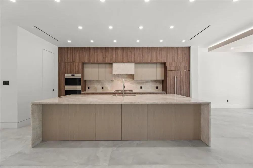 827 Bunker Hill Road Houston, TX 77024