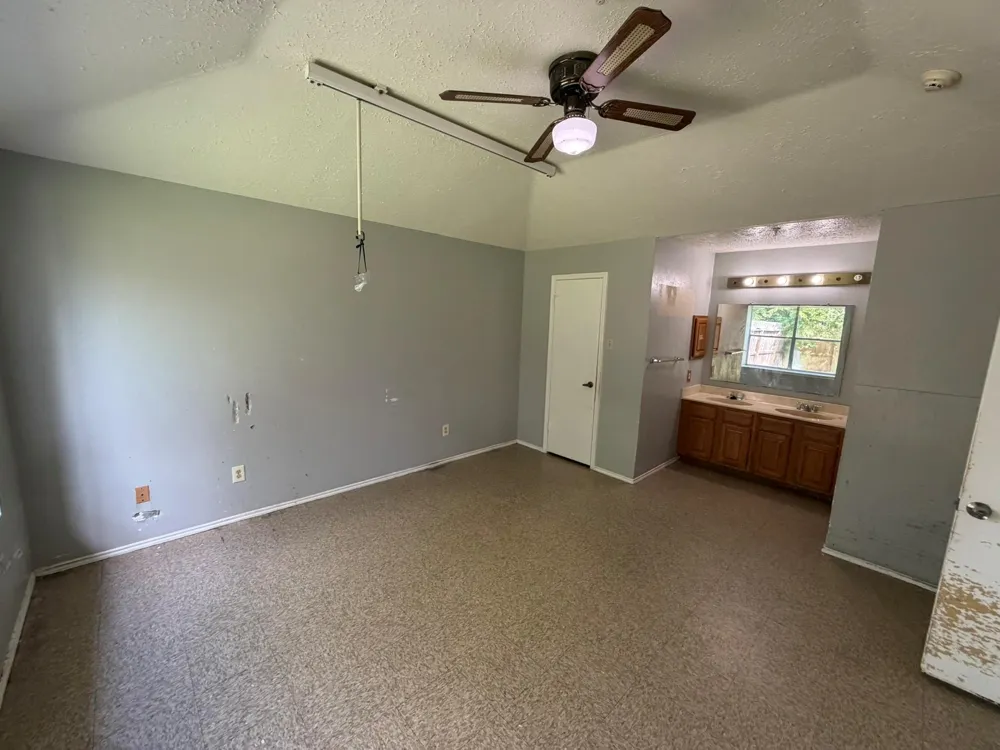 1808 Pinewood Park Drive Missouri City, TX 77489