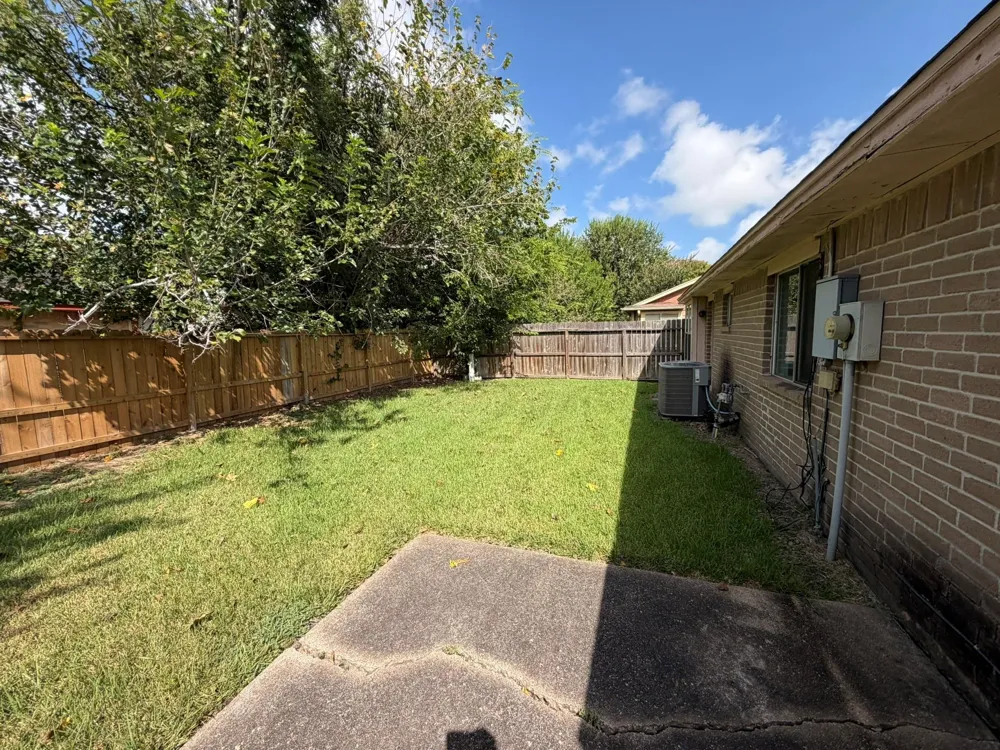 1808 Pinewood Park Drive Missouri City, TX 77489