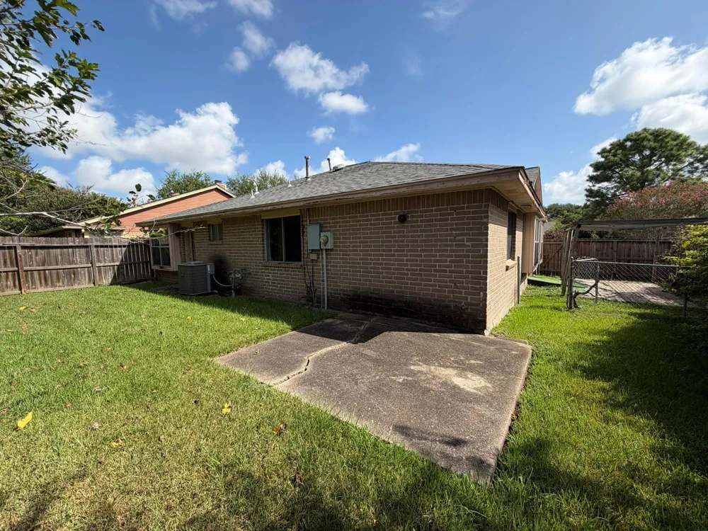 1808 Pinewood Park Drive Missouri City, TX 77489