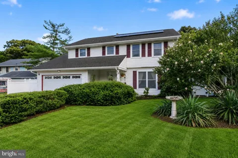 208 CEDARBROOK COURT