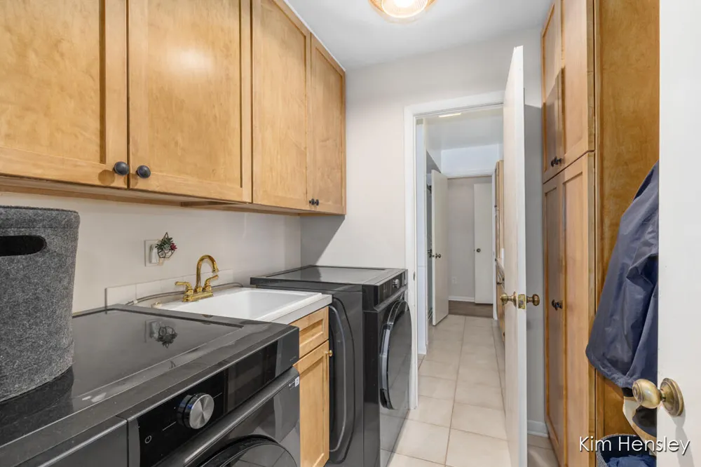 4736 Burton Street SE Kentwood, MI 49546