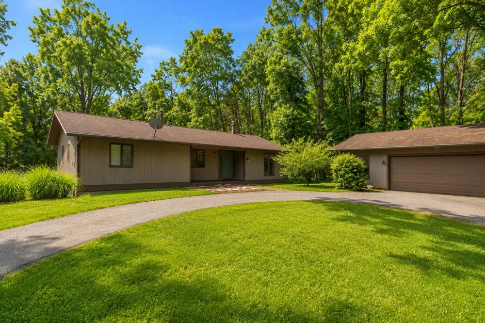 4736 Burton Street SE Kentwood, MI 49546
