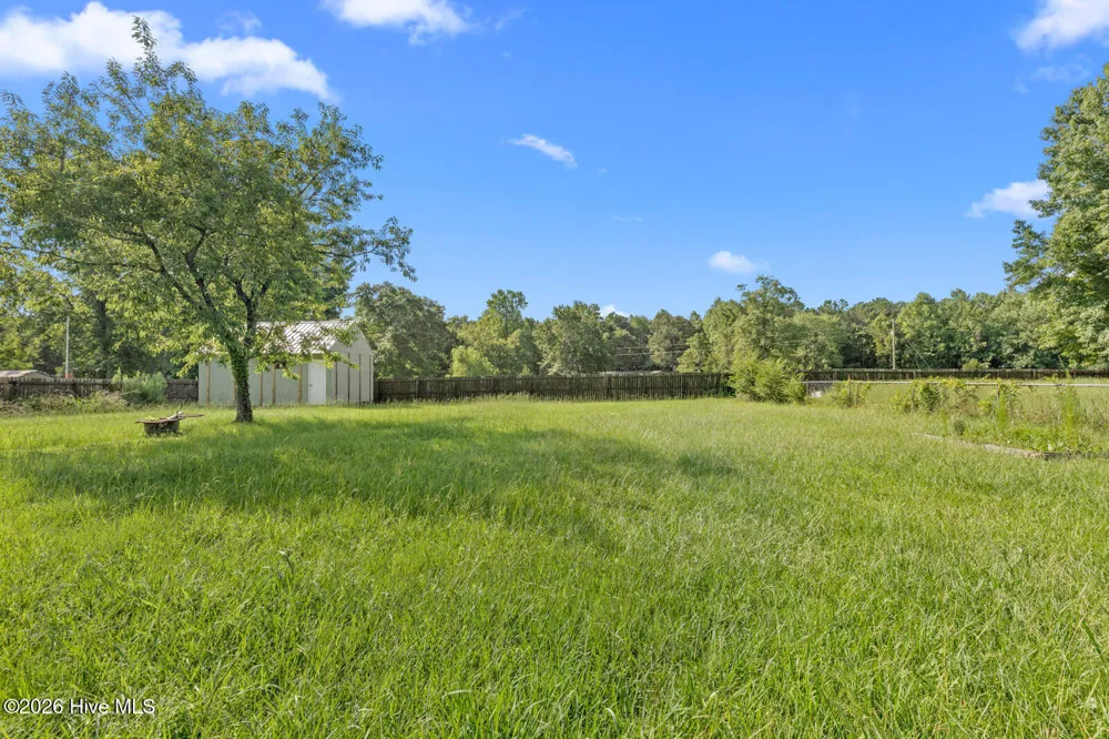651 Queens Creek Road Hubert, NC 28539