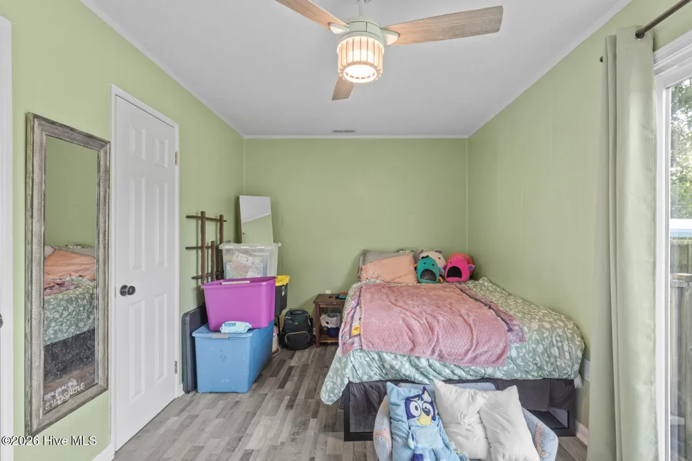 651 Queens Creek Road Hubert, NC 28539