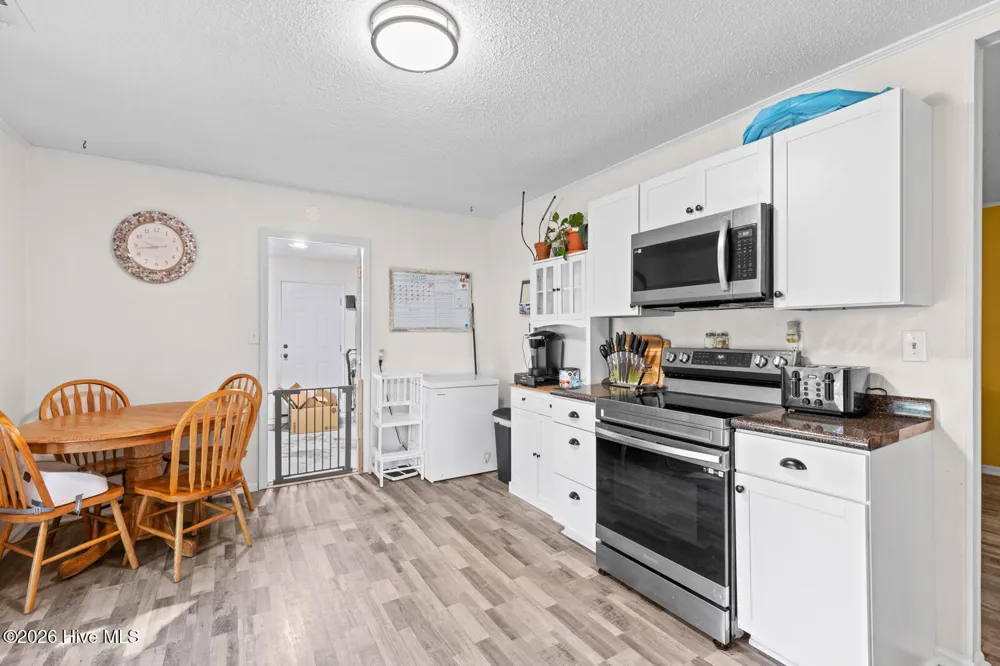651 Queens Creek Road Hubert, NC 28539