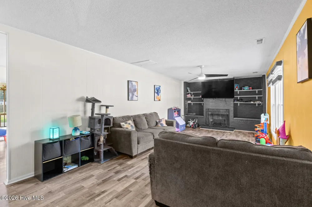 651 Queens Creek Road Hubert, NC 28539