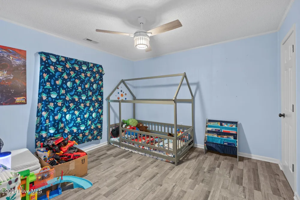 651 Queens Creek Road Hubert, NC 28539