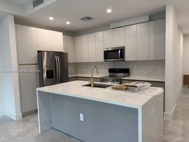 1571 NW 94th Way #1 Coral Springs, FL 33071