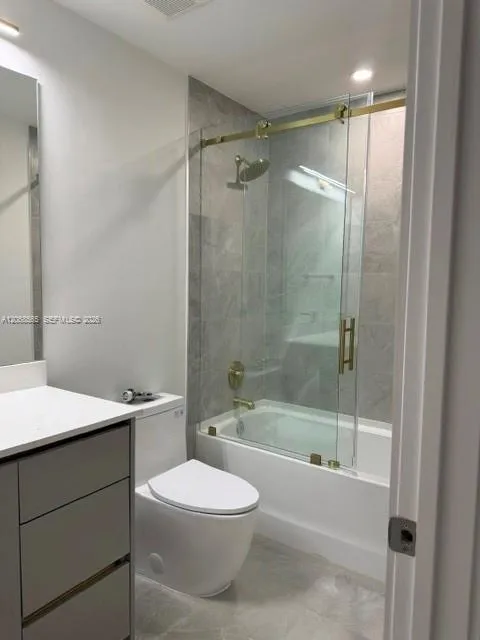 1571 NW 94th Way #1 Coral Springs, FL 33071