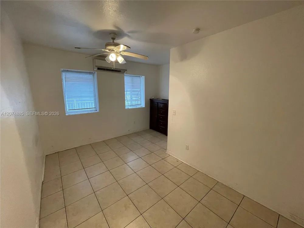 1021 NW 3rd St #207 Miami, FL 33128