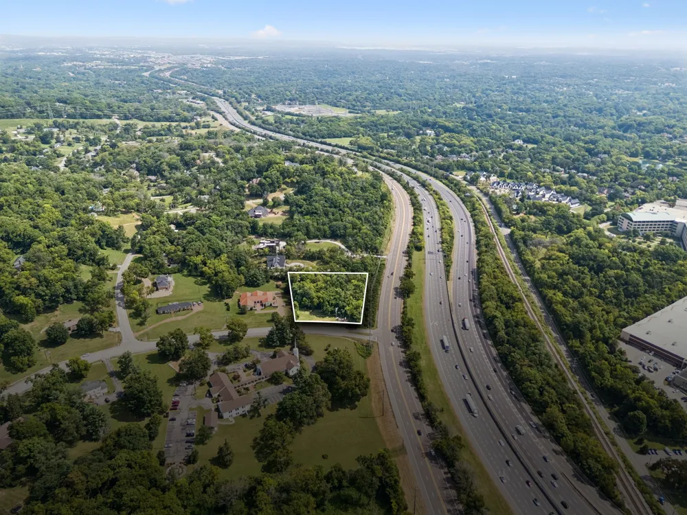 800 Lakemont Dr Nashville, TN 37220