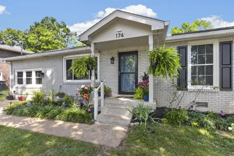 174 Brenda Ct