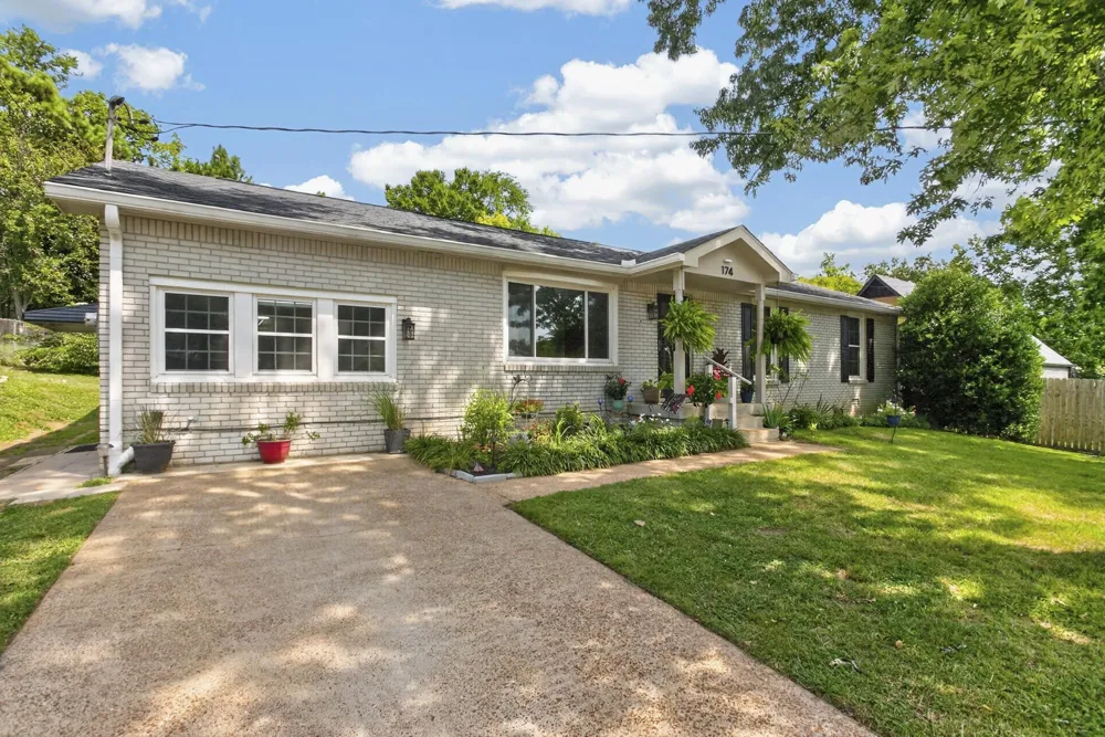 174 Brenda Ct Antioch, TN 37013
