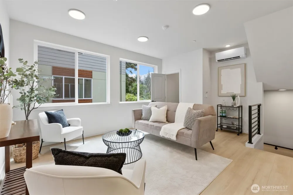 14608 Corliss Avenue #C Shoreline, WA 98133