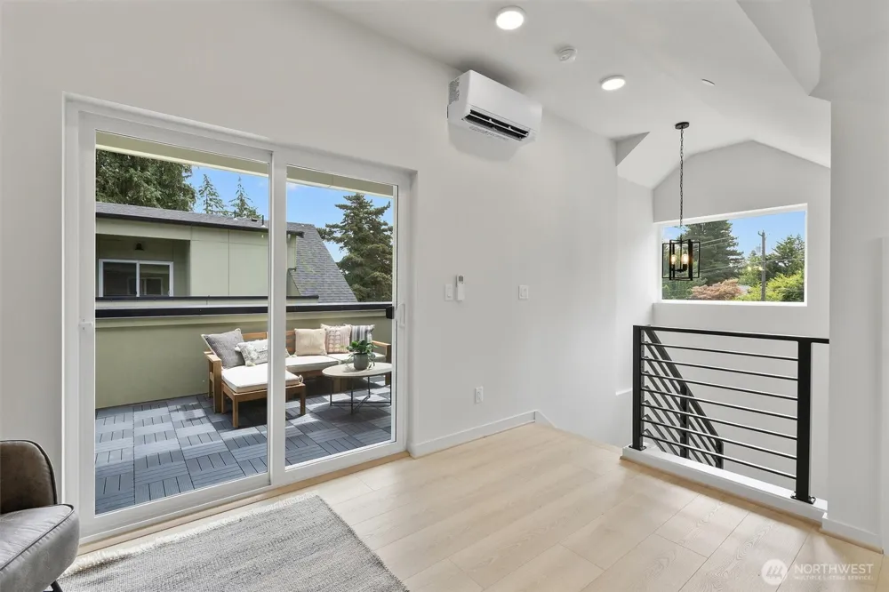 14608 Corliss Avenue #C Shoreline, WA 98133