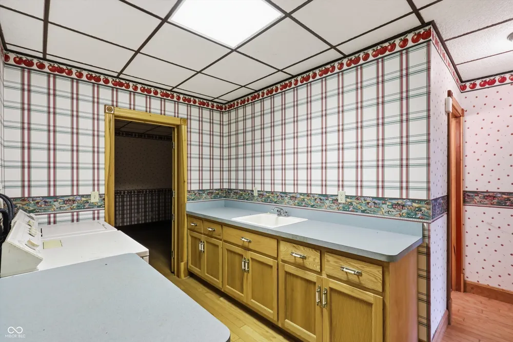 1577 E State Road 42 Center Point, IN 47840