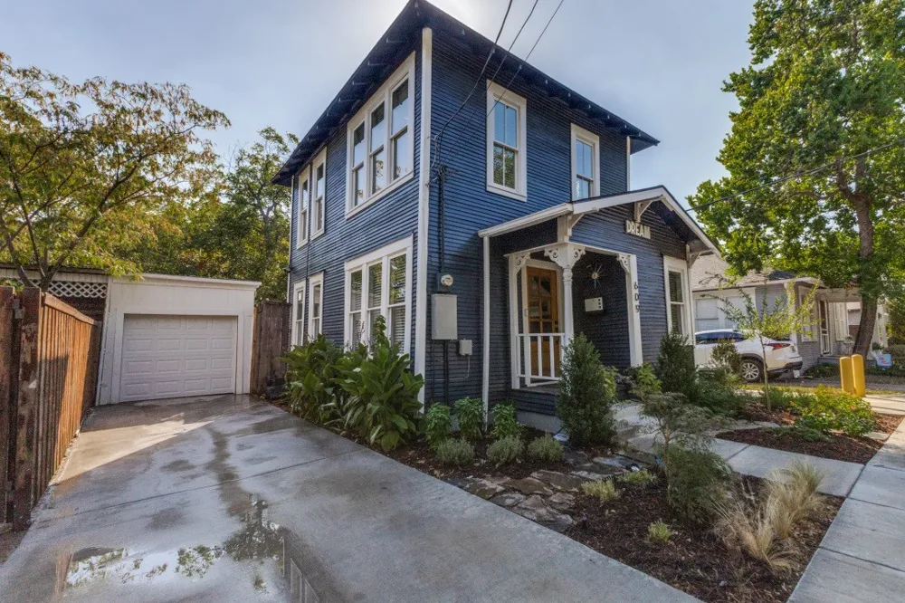 609 Fulton Street Dallas, TX 75214