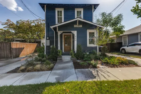 609 Fulton Street