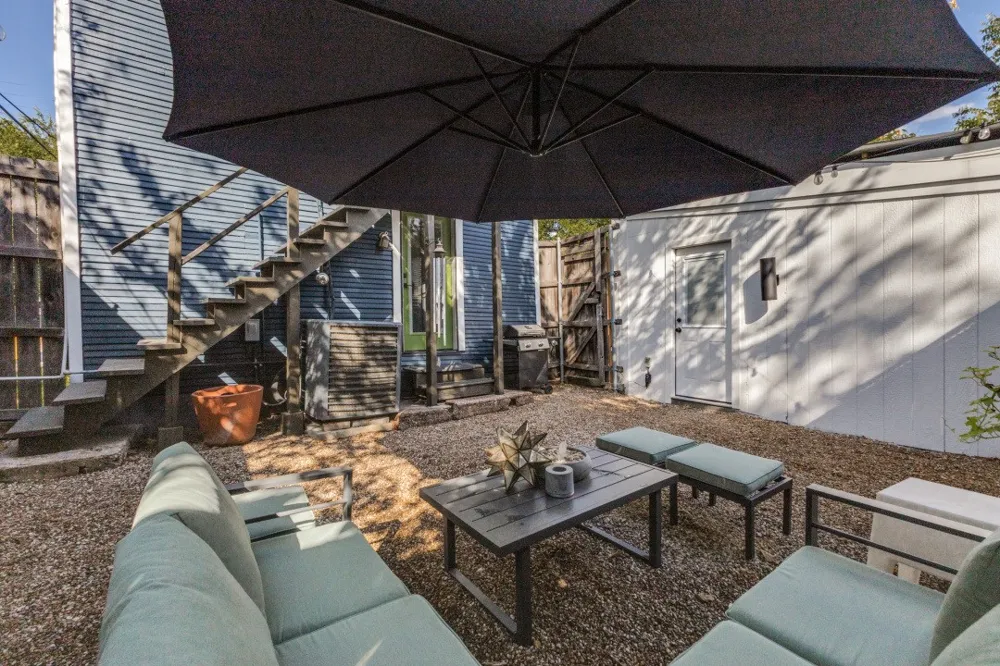 609 Fulton Street Dallas, TX 75214