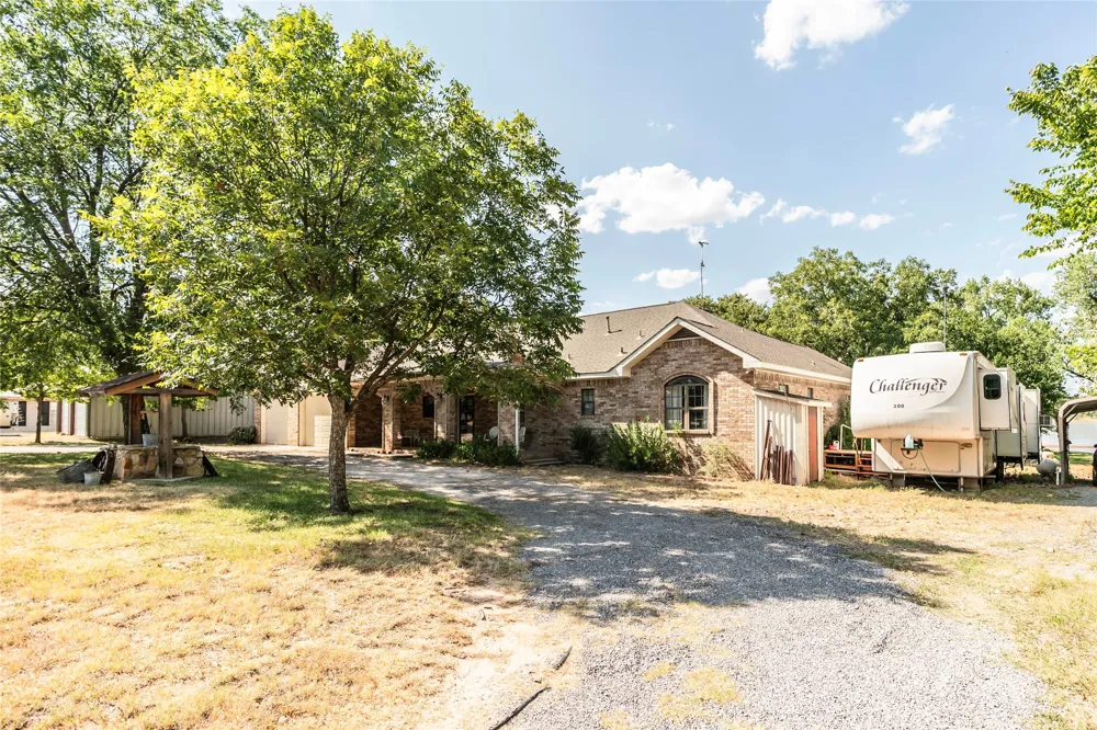 264 Oak Street Nocona, TX 76255