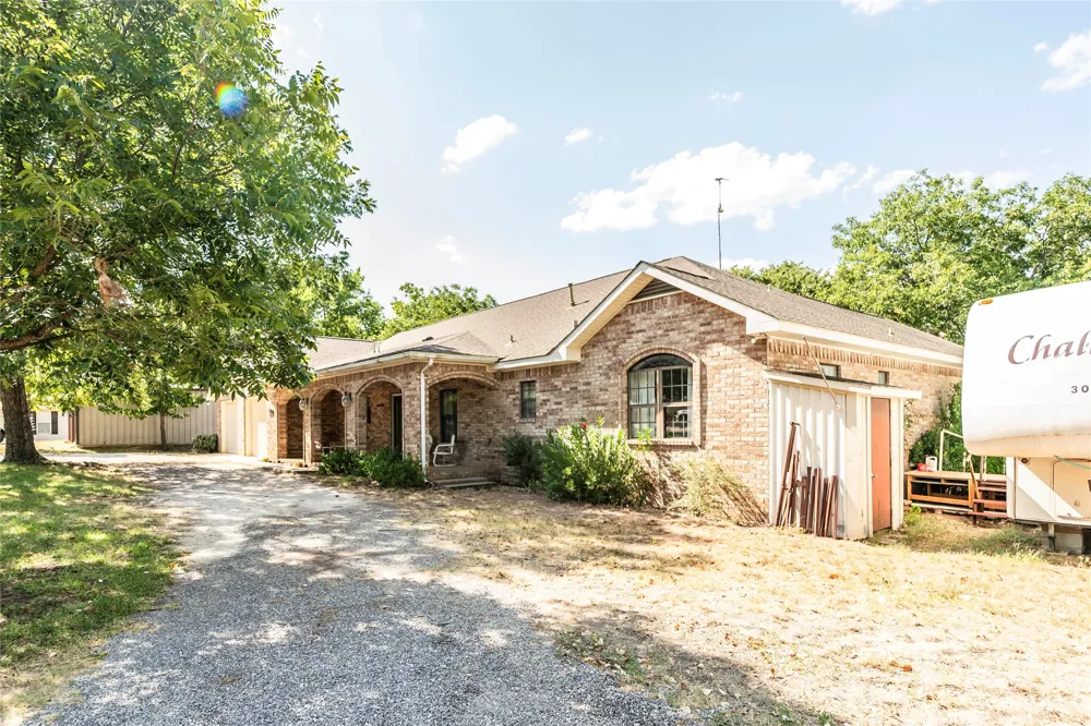 264 Oak Street Nocona, TX 76255